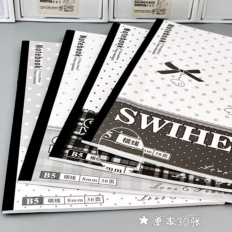 4 Packs of Black and White Ang - Blank Sheet Music Notebook 评论和价格